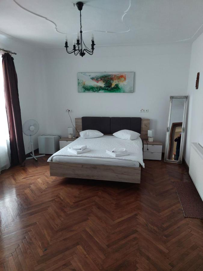 Poet Pastior Residence 锡比乌 外观 照片