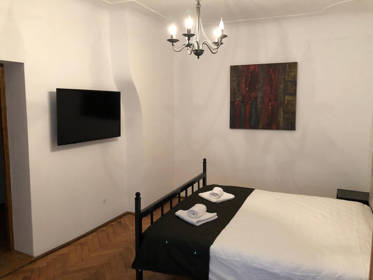 Poet Pastior Residence 锡比乌 外观 照片