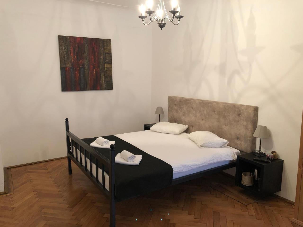 Poet Pastior Residence 锡比乌 外观 照片